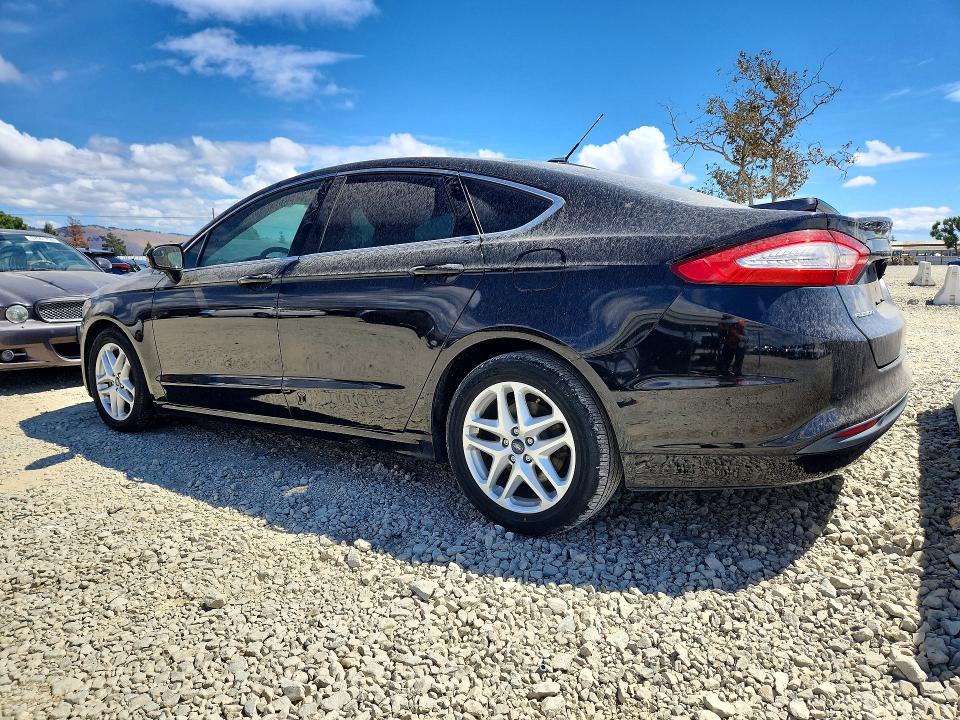 Photo 2 from auction – 2016 FORD FUSION with VIN 3FA6P0HD4GR216169