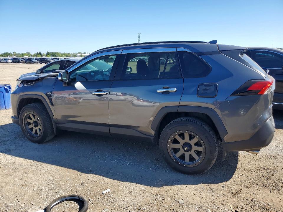 Снимка 2 от търг – 2021 TOYOTA RAV4 с VIN 2T3R1RFV5MC181482