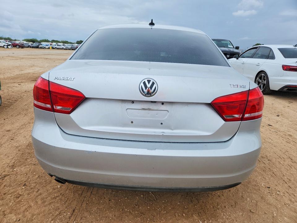 Снимка 6 от търг – 2014 VOLKSWAGEN PASSAT с VIN 1VWBS7A32EC060529
