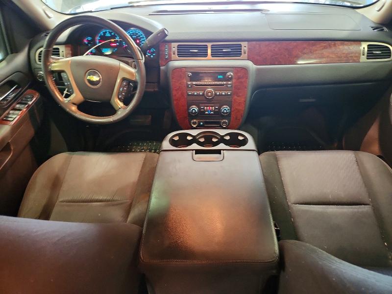 Photo 8 from auction – 2011 CHEVROLET TAHOE with VIN 1GNSCAE03BR101649