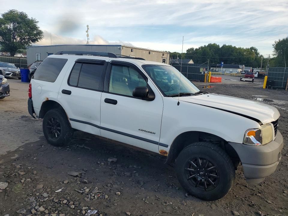 Снимка 4 от търг – 2005 FORD EXPLORER с VIN 1FMZU72EX5UA25030