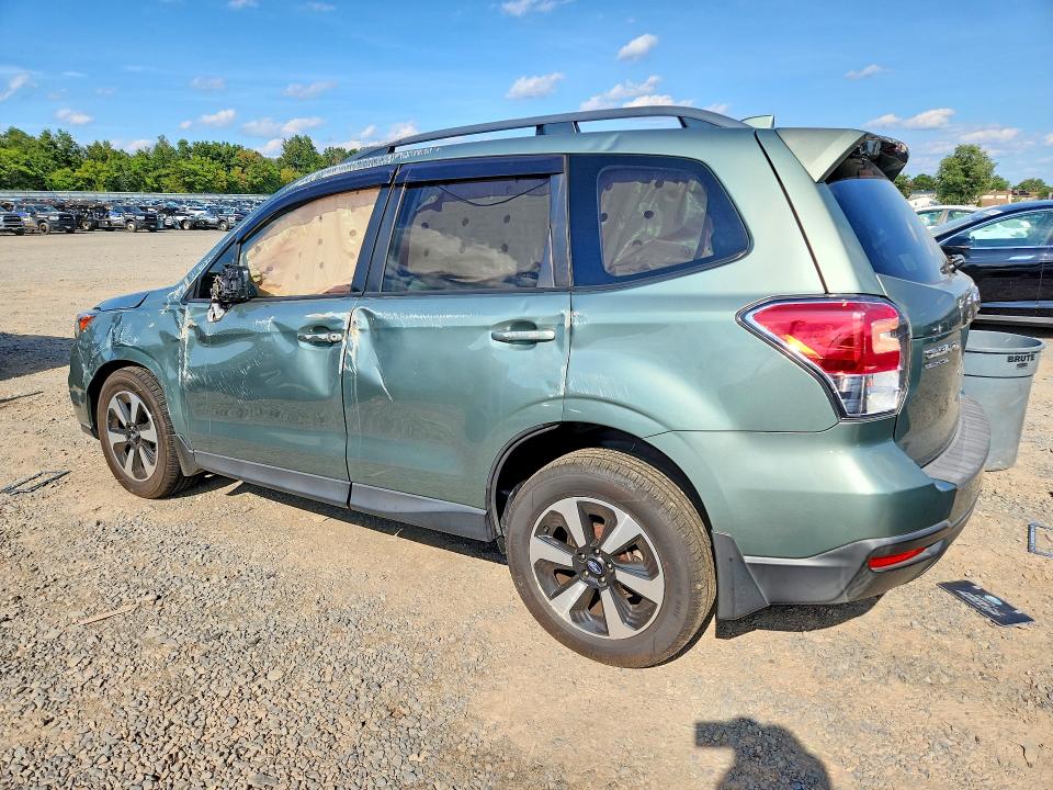 Снимка 2 от търг – 2018 SUBARU FORESTER с VIN JF2SJAEC6JH449248
