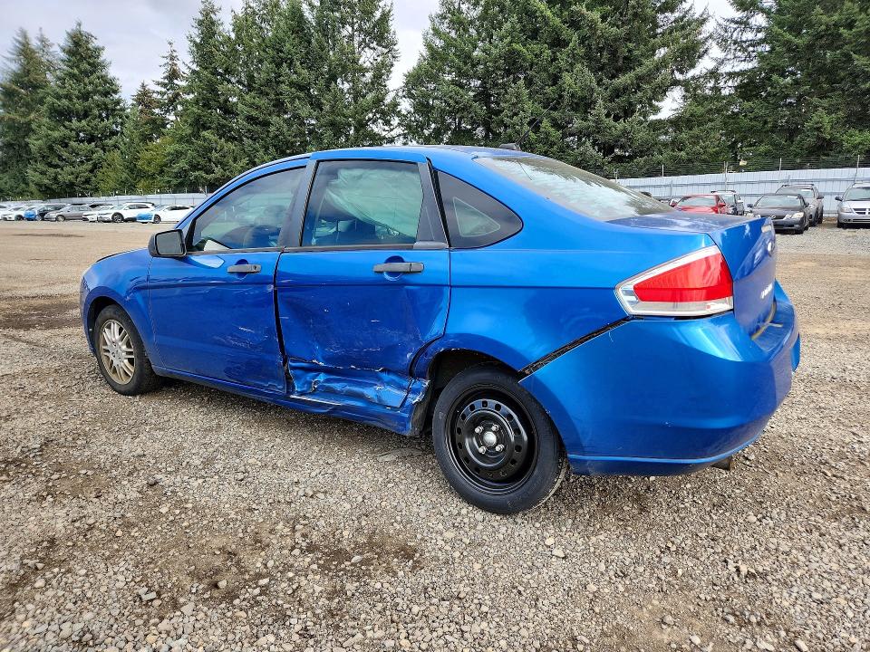 Foto 2 de la subasta – 2010 FORD FOCUS con VIN 1FAHP3FN7AW143504