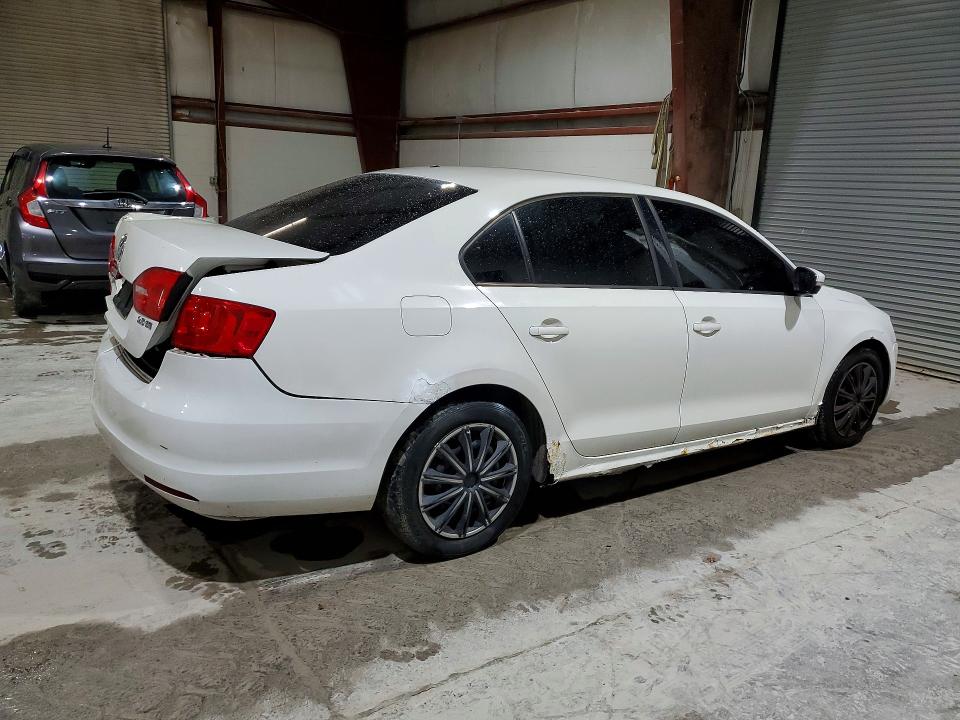 Photo 3 from auction – 2012 VOLKSWAGEN JETTA with VIN 3VWDP7AJ7CM077671