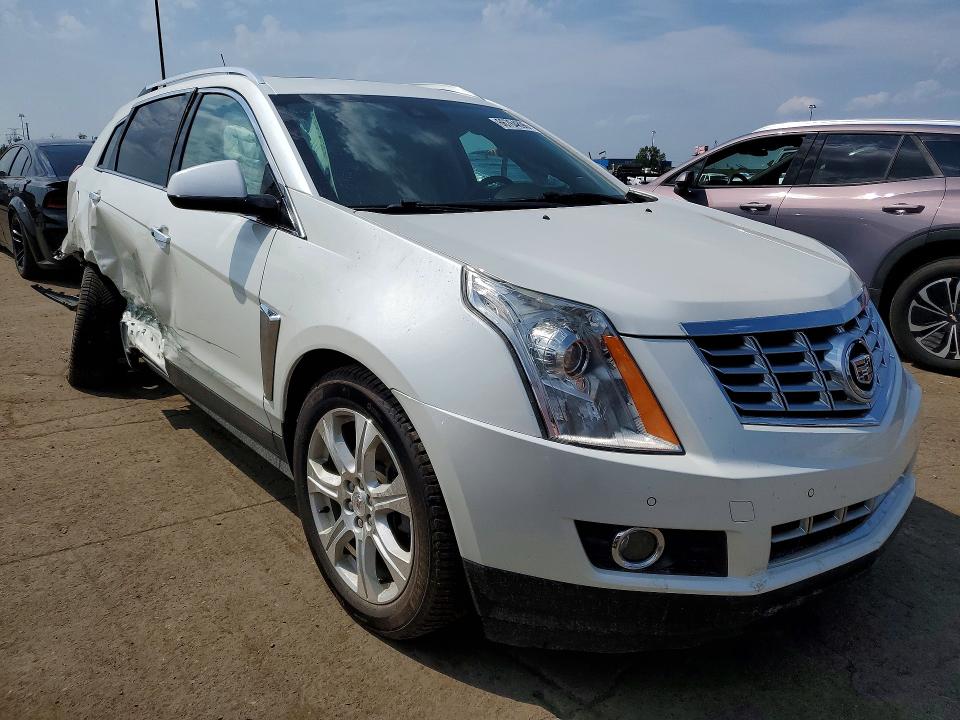 Zdjęcie 4 z aukcji – 2015 CADILLAC SRX z VIN 3GYFNGE39FS538599