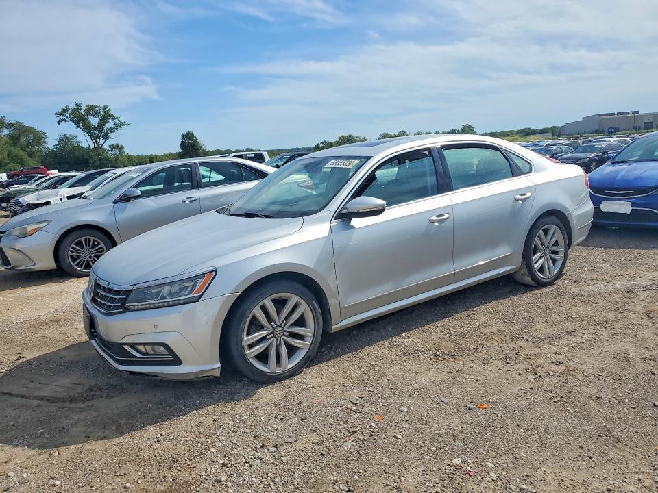 2017 VOLKSWAGEN PASSAT - Търг №68555236