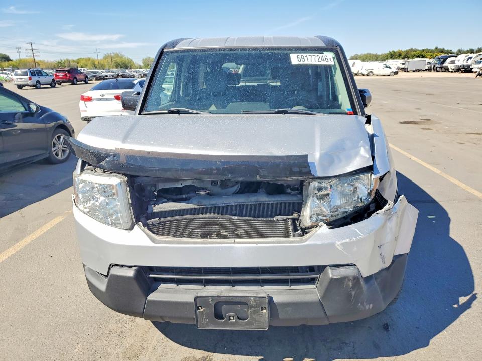 Фото 5 с аукциона – 2011 HONDA ELEMENT с VIN 5J6YH2H78BL007220