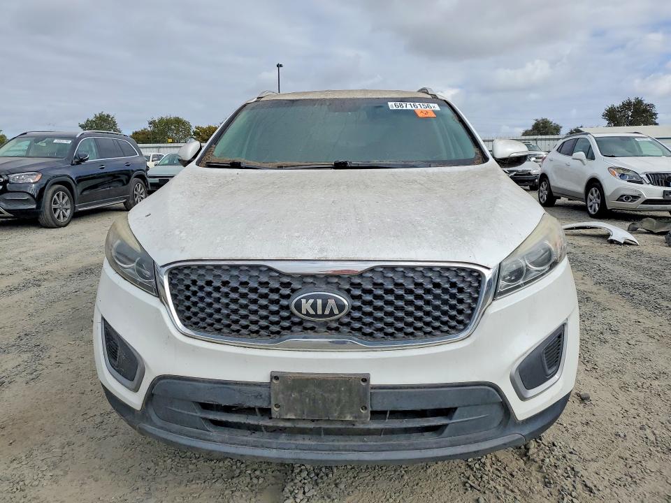 Photo 5 from auction – 2017 KIA SORENTO with VIN 5XYPG4A37HG270455