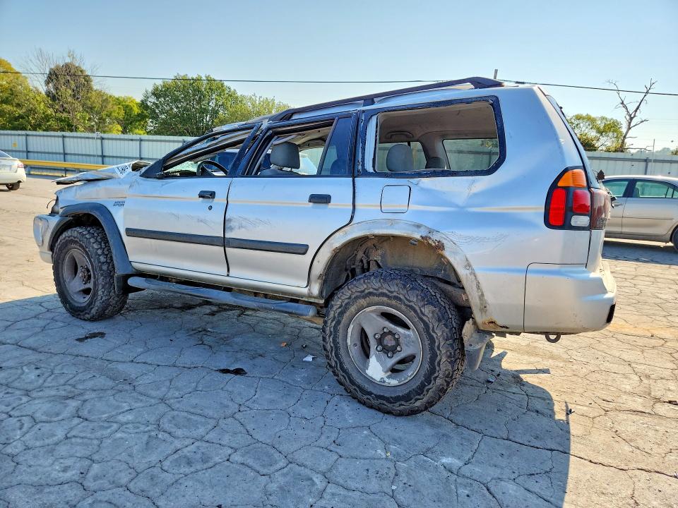 Снимка 2 от търг – 2003 MITSUBISHI MONTERO с VIN JA4MT21H43J035416