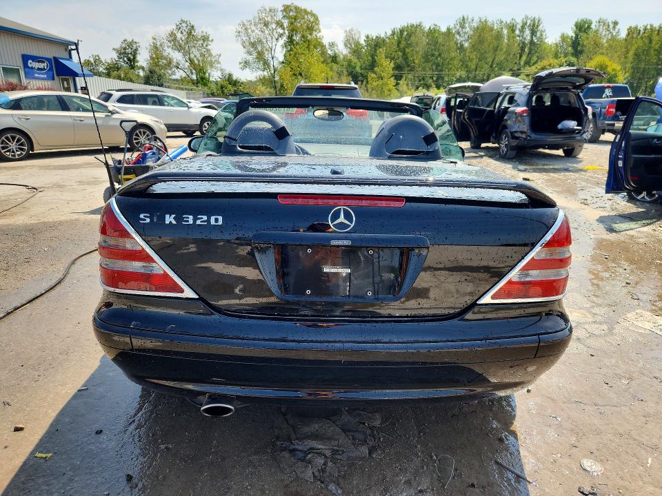 Photo 6 from auction – 2001 MERCEDES-BENZ SLK with VIN WDBKK65F61F190824