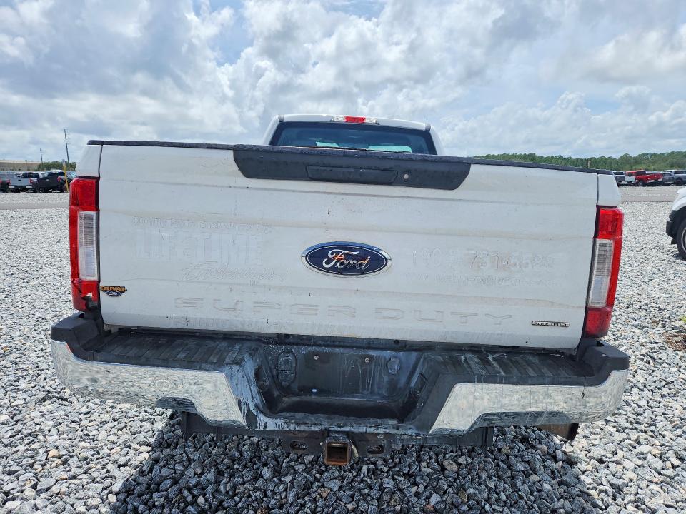 Photo 6 from auction – 2017 FORD F250 with VIN 1FTBF2A63HEC88777