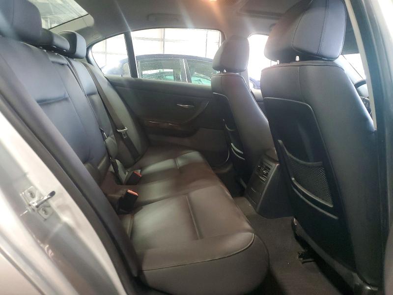 Photo 10 from auction – 2007 BMW 328 with VIN WBAVC93537KX55101