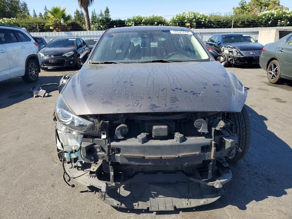 Photo 5 from auction – 2018 MAZDA 3 with VIN 3MZBN1L30JM249383