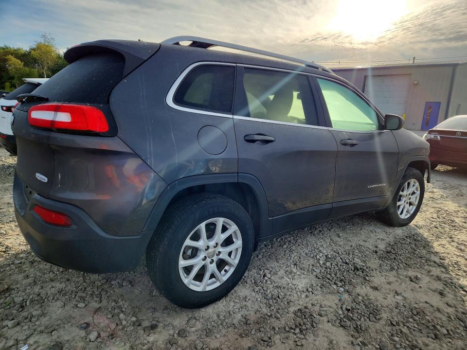 Foto 3 de la subasta – 2017 JEEP CHEROKEE con VIN 1C4PJMCB6HW564647