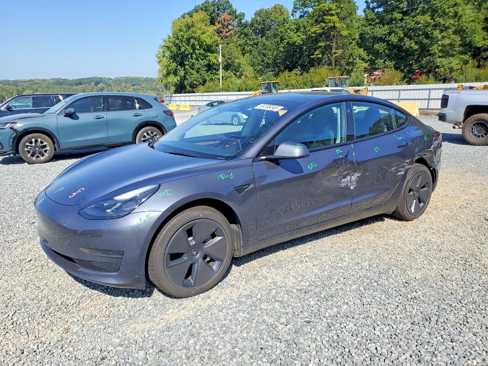 TESLA MODEL 3 2023 con VIN 5YJ3E1EAXPF695444 - Foto de la subasta