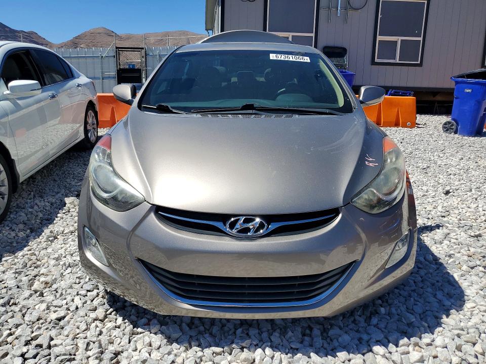 Photo 5 from auction – 2013 HYUNDAI ELANTRA with VIN 5NPDH4AE5DH303389