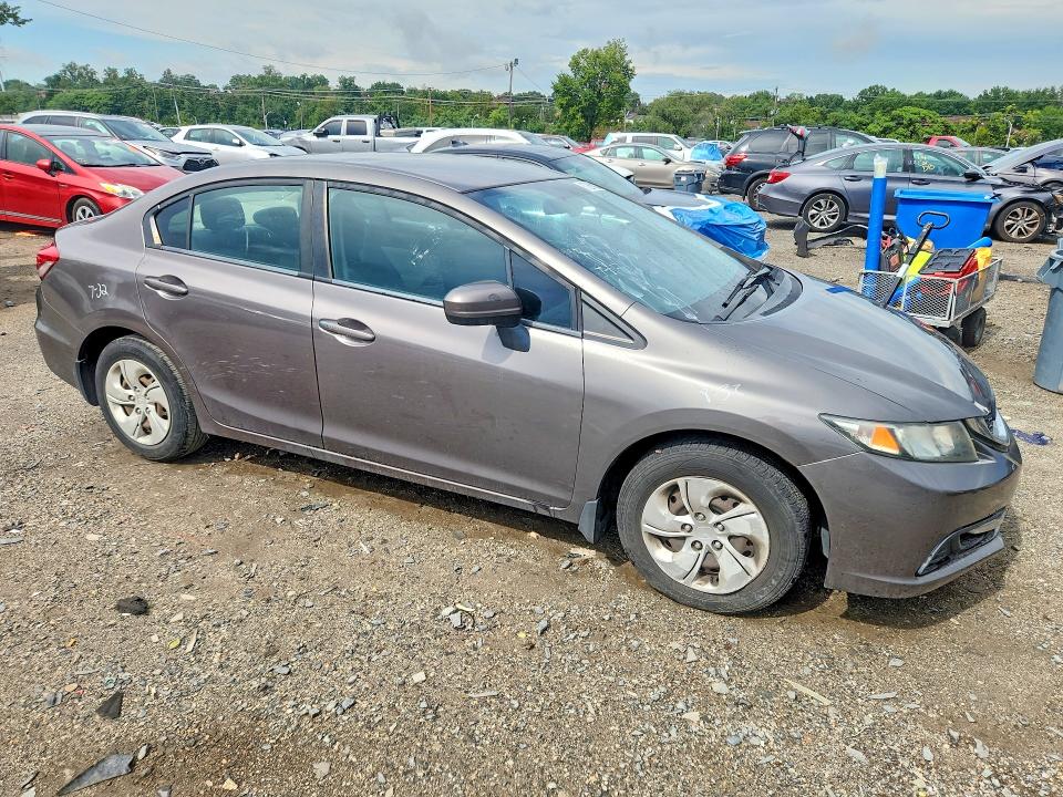 Photo 4 from auction – 2014 HONDA CIVIC with VIN 19XFB2F55EE074144