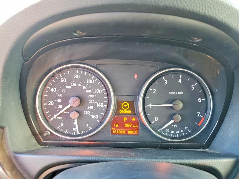 Photo 9 from auction – 2006 BMW 325 with VIN WBAVB13566PT01186