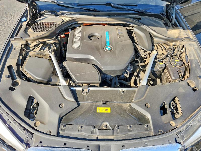 Снимка 11 от търг – 2018 BMW 530E с VIN WBAJA9C50JB034620