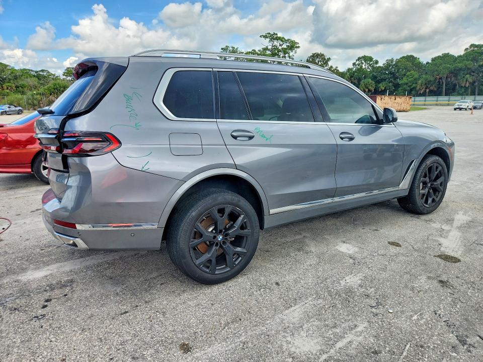 Photo 3 from auction – 2025 BMW X7 with VIN 5UX23EM07S9Y16546