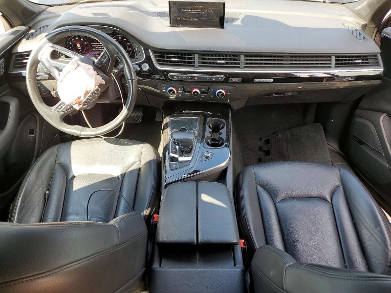 Снимка 8 от търг – 2018 AUDI Q7 с VIN WA1LAAF70JD009726