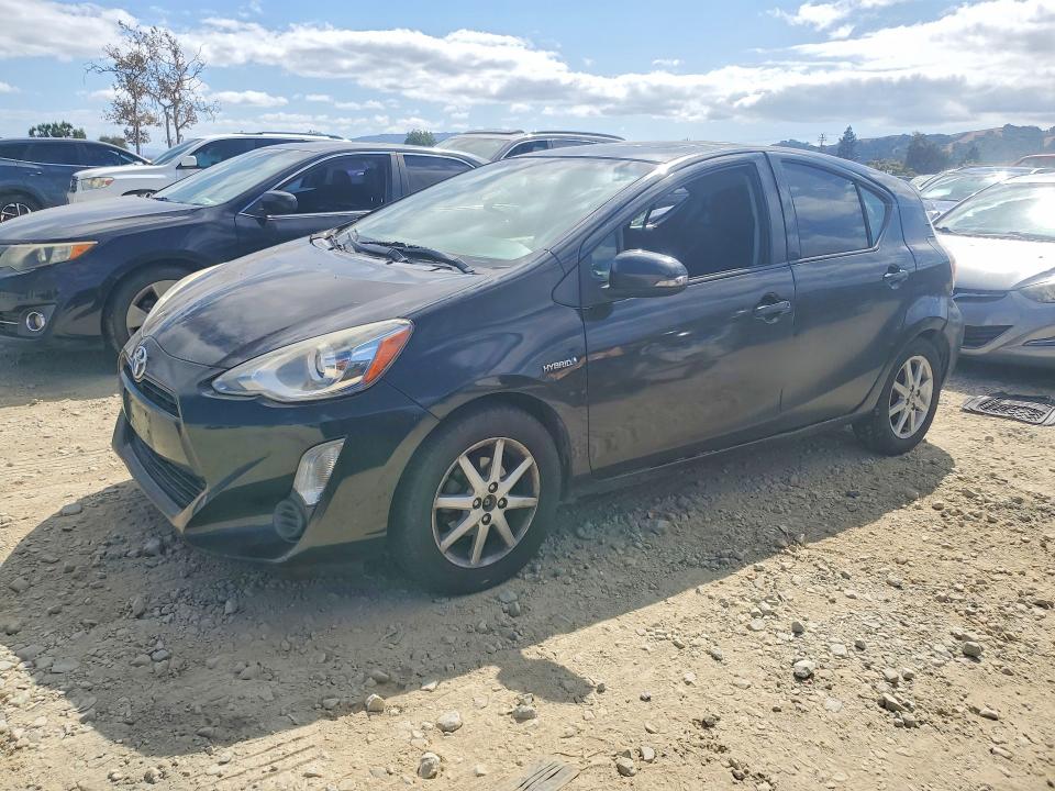 TOYOTA PRIUS C 2015 with VIN JTDKDTB38F1097795 - Photo from auction