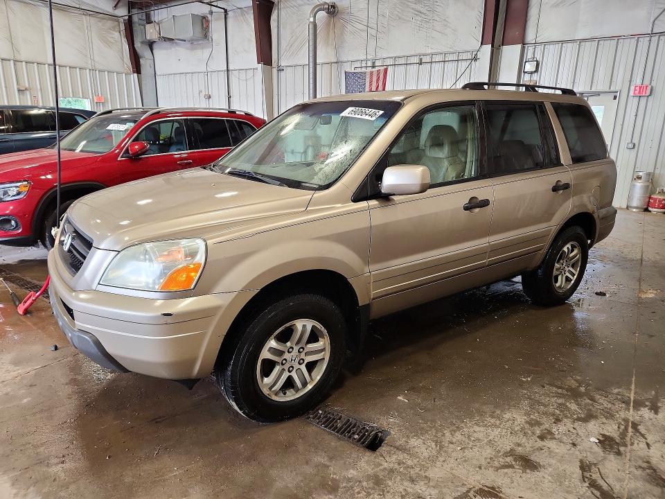 HONDA PILOT 2005 with VIN 5FNYF18685B023521 - Photo from auction