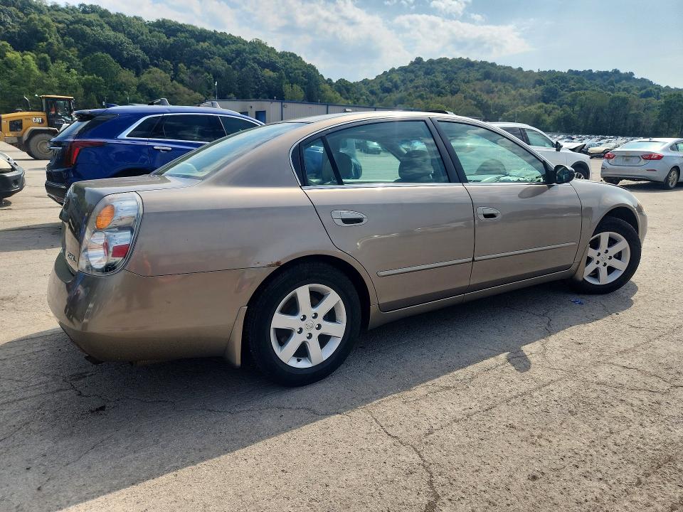 Photo 3 from auction – 2003 NISSAN ALTIMA with VIN 1N4AL11E93C288007