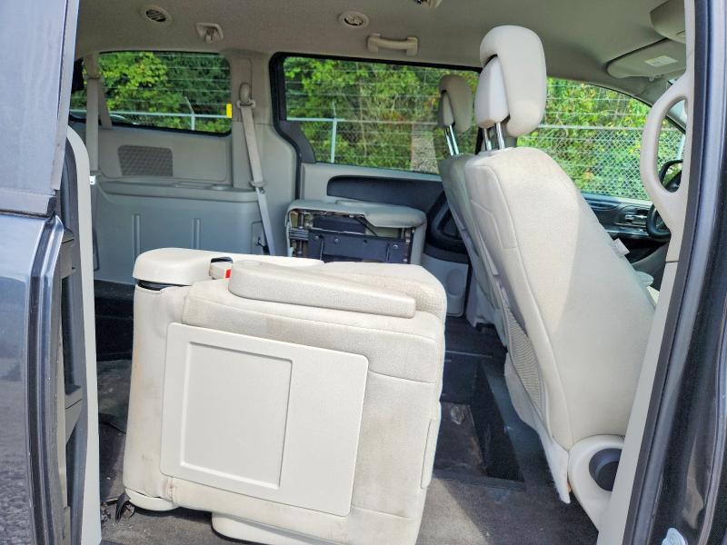 Photo 11 from auction – 2011 DODGE GRAND CARAVAN with VIN 2D4RN4DG7BR674360