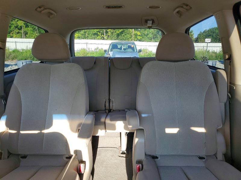 Photo 10 from auction – 2011 KIA SEDONA with VIN KNDMG4C77B6366440