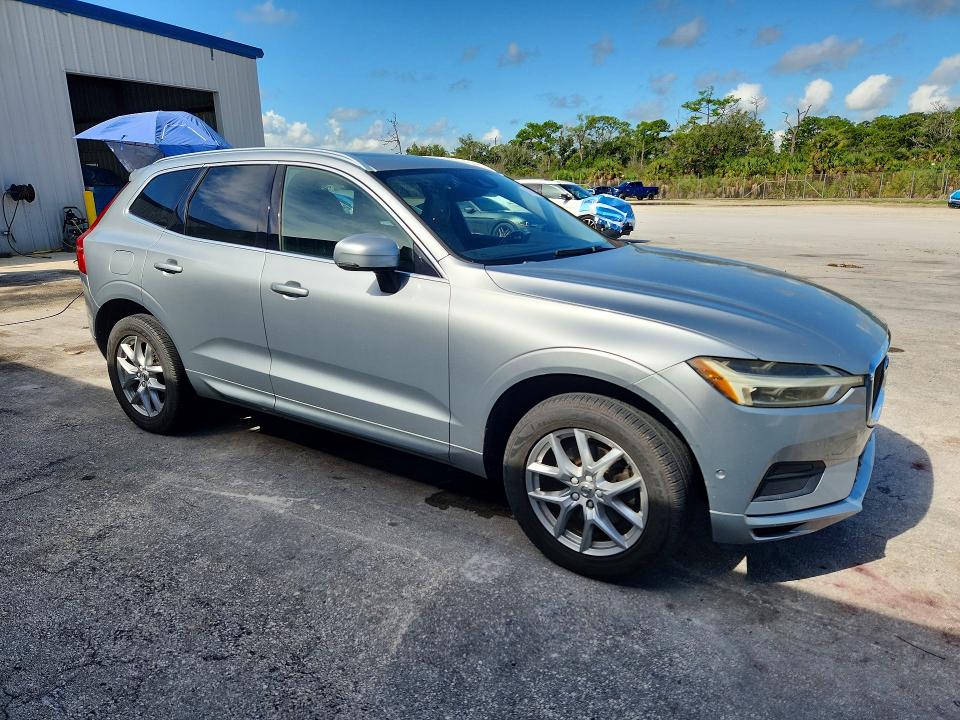 Photo 4 from auction – 2018 VOLVO XC60 with VIN YV4102RK6J1021433
