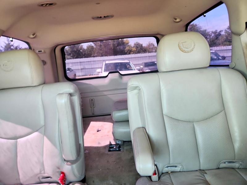 Zdjęcie 10 z aukcji – 2004 CADILLAC ESCALADE z VIN 1GYEK63NX4R206948