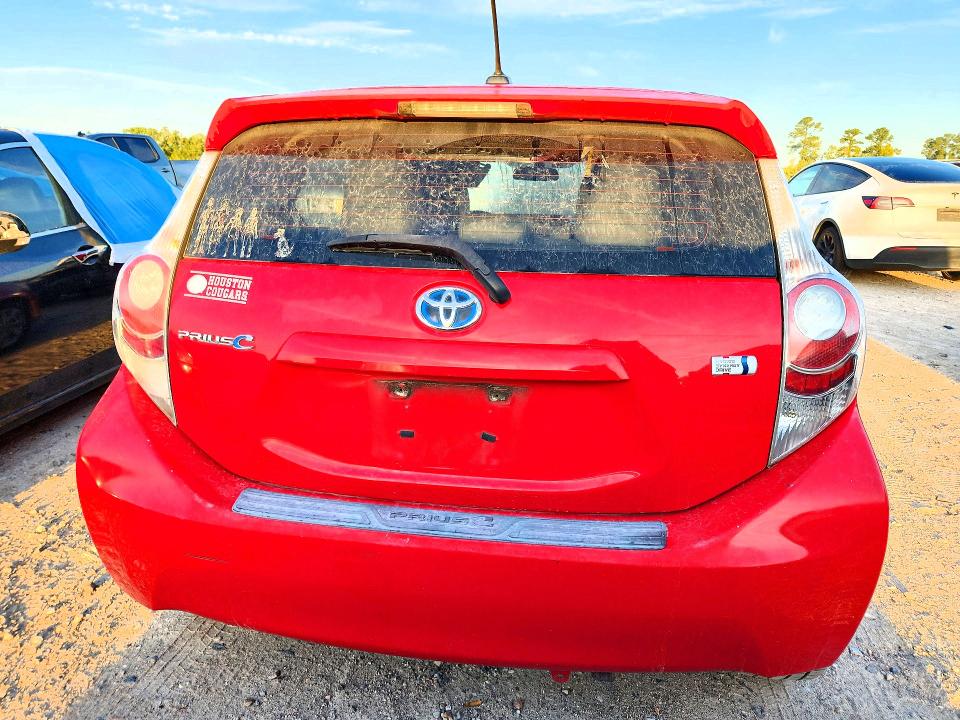 Photo 6 from auction – 2012 TOYOTA PRIUS C with VIN JTDKDTB37C1001019