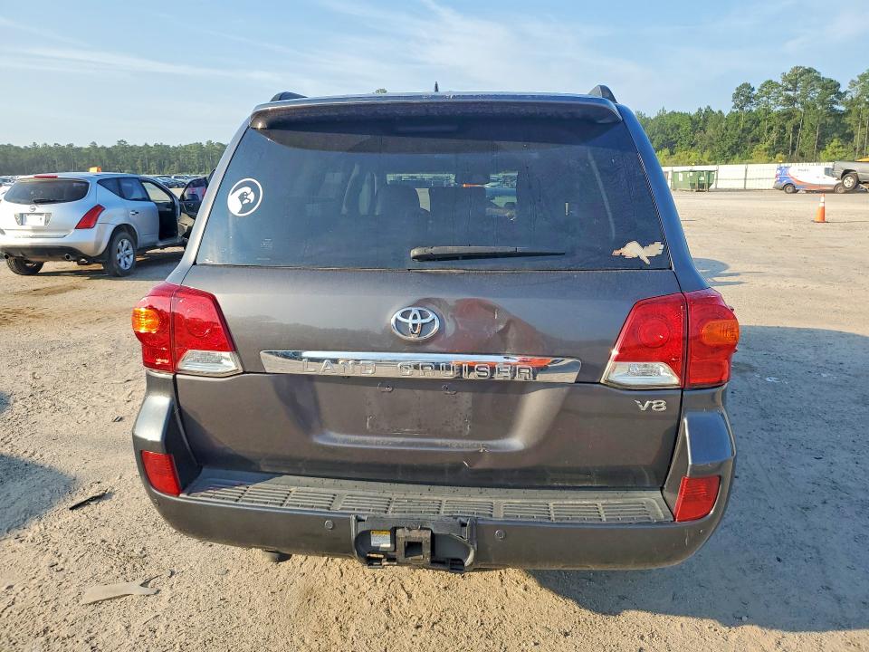 Снимка 6 от търг – 2015 TOYOTA LAND CRUISER с VIN JTMHY7AJ1F4031075