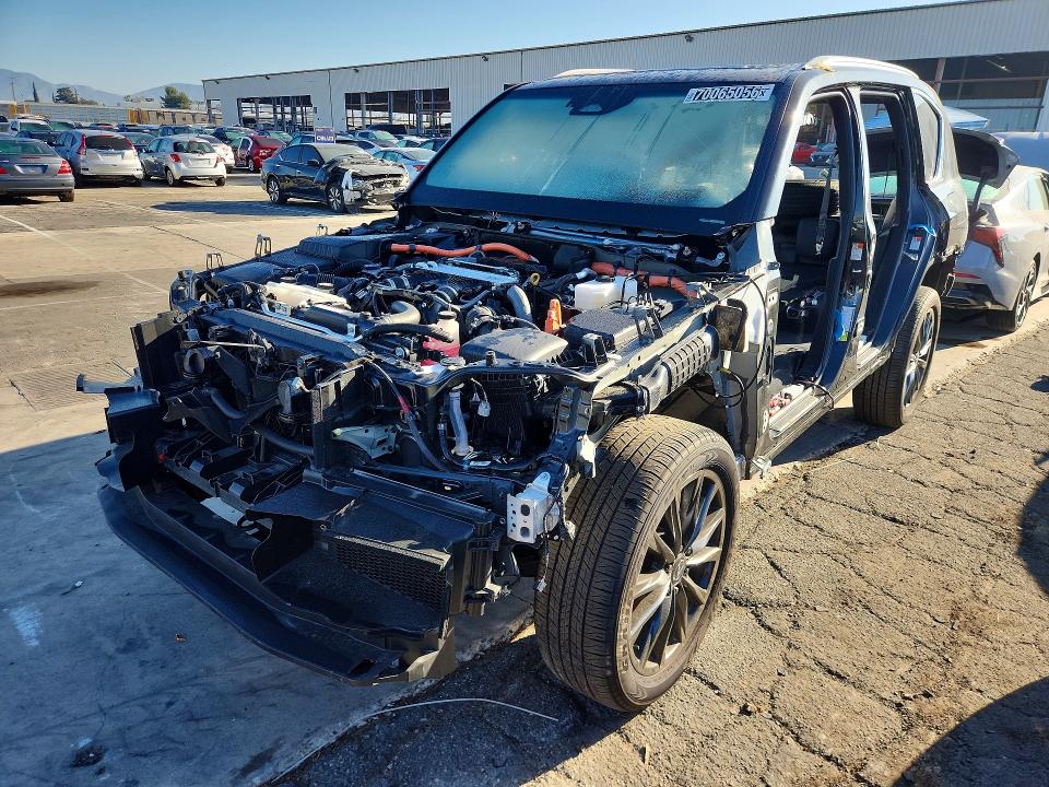 LEXUS LX 700H 2026 с VIN JTJMD7CXXT4011363 - Снимка от търг