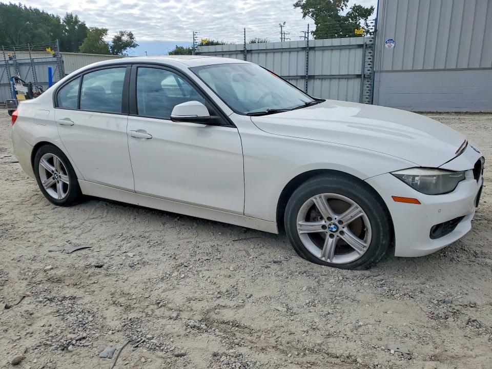 Фото 4 с аукциона – 2013 BMW 328 с VIN WBA3B5C55DF597478