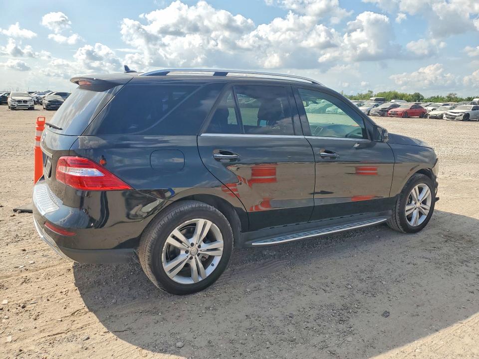Photo 3 from auction – 2015 MERCEDES-BENZ ML with VIN 4JGDA5JB6FA594023