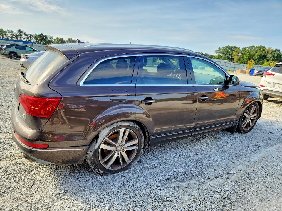 Foto 3 de la subasta – 2014 AUDI Q7 con VIN WA1VMBFE9ED006754
