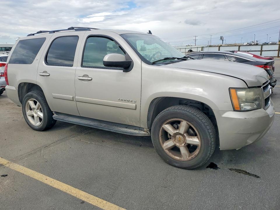 Photo 4 from auction – 2007 CHEVROLET TAHOE with VIN 1GNFK13037J404525