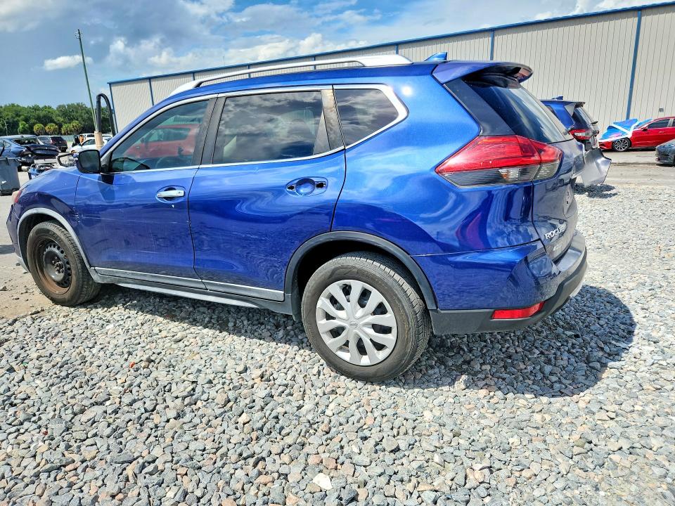 Photo 2 from auction – 2017 NISSAN ROGUE with VIN KNMAT2MT0HP584768