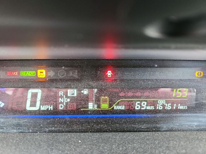 Photo 9 from auction – 2012 TOYOTA PRIUS V with VIN JTDZN3EU7C3031254