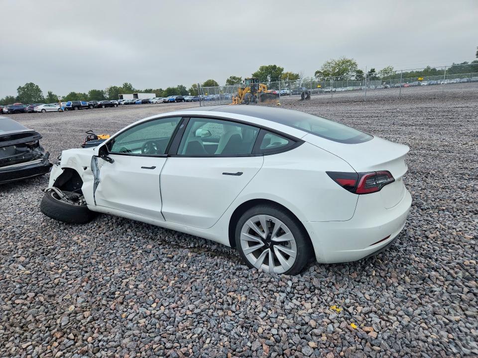 Фото 2 с аукциона – 2022 TESLA MODEL 3 с VIN 5YJ3E1EB5NF193902