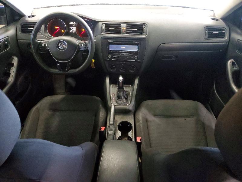 Photo 8 from auction – 2015 VOLKSWAGEN JETTA with VIN 3VW2K7AJ1FM418881