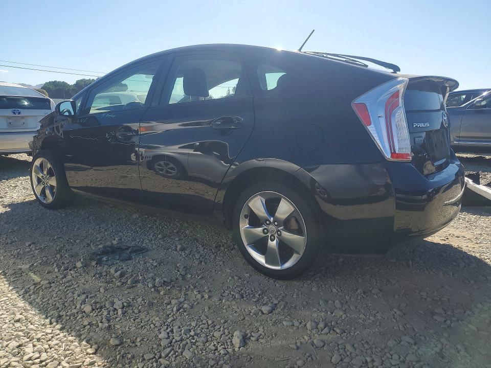 Photo 2 from auction – 2013 TOYOTA PRIUS with VIN JTDKN3DU4D1649292