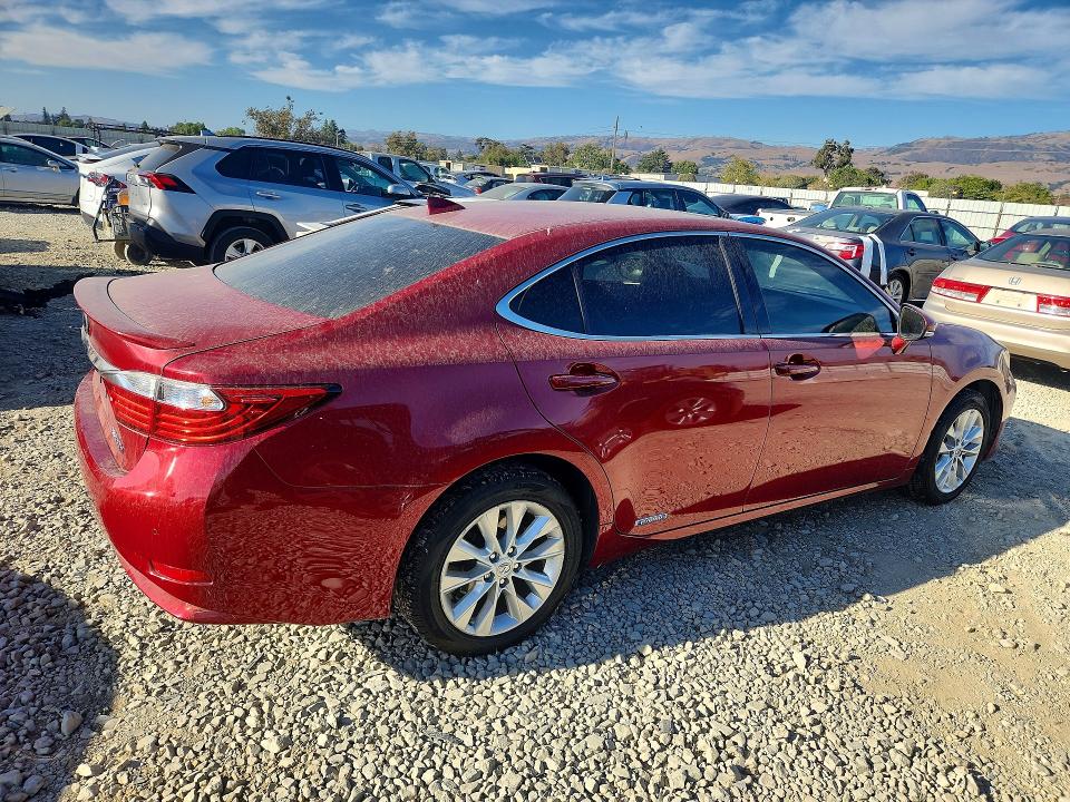 Photo 3 from auction – 2015 LEXUS ES with VIN JTHBW1GG5F2088877