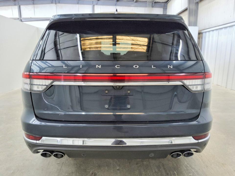 Photo 6 from auction – 2023 LINCOLN AVIATOR with VIN 5LM5J7WC1PGL04865