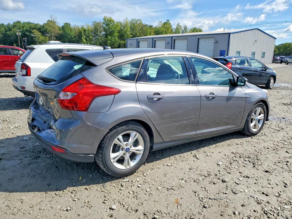 Photo 3 from auction – 2014 FORD FOCUS with VIN 1FADP3K27EL125571