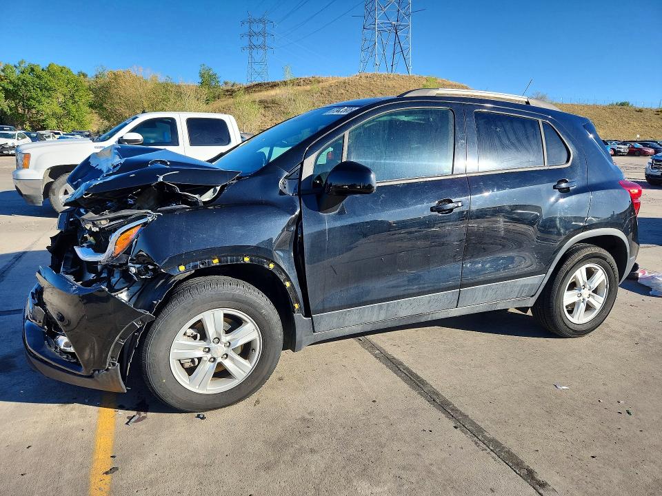 CHEVROLET TRAX 2022 с VIN KL7CJPSM4NB510038 - Снимка от търг