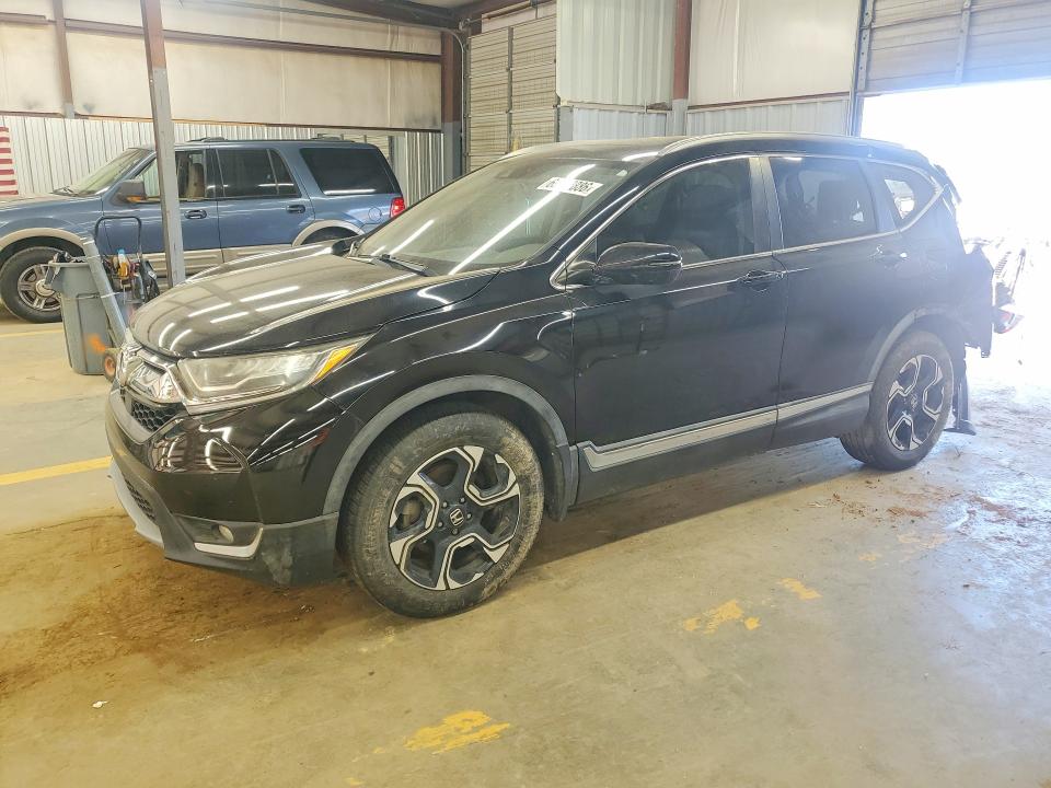 HONDA CR-V 2017 with VIN 7FARW1H9XHE043938 - Photo from auction