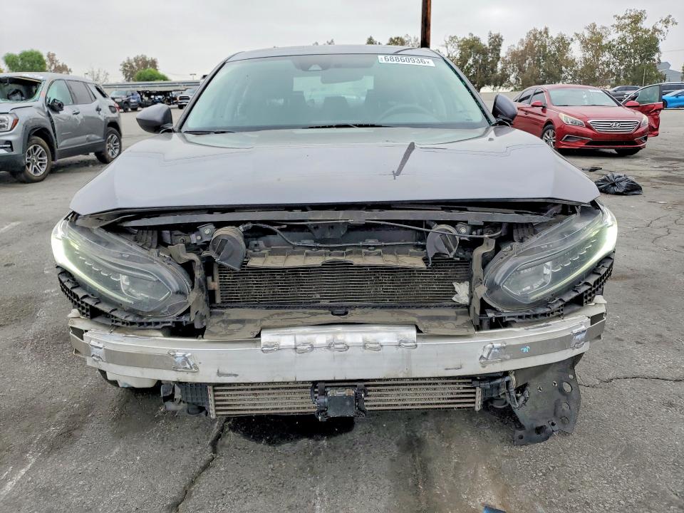 Снимка 5 от търг – 2021 HONDA ACCORD с VIN 1HGCV1F16MA103011